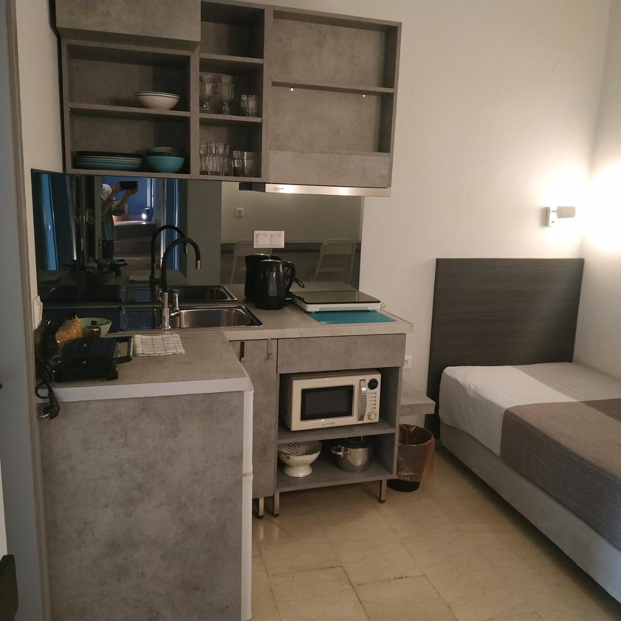 Loc Hospitality Urban Suites Corfu  외부 사진